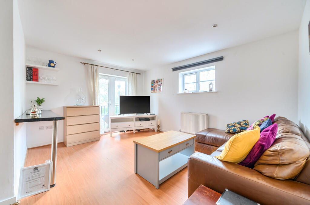 Stretton Court, Wey Road, Weybridge, KT13