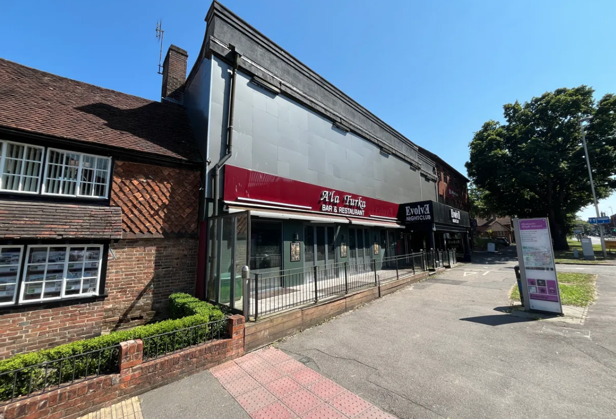 High Street, Crawley, RH10