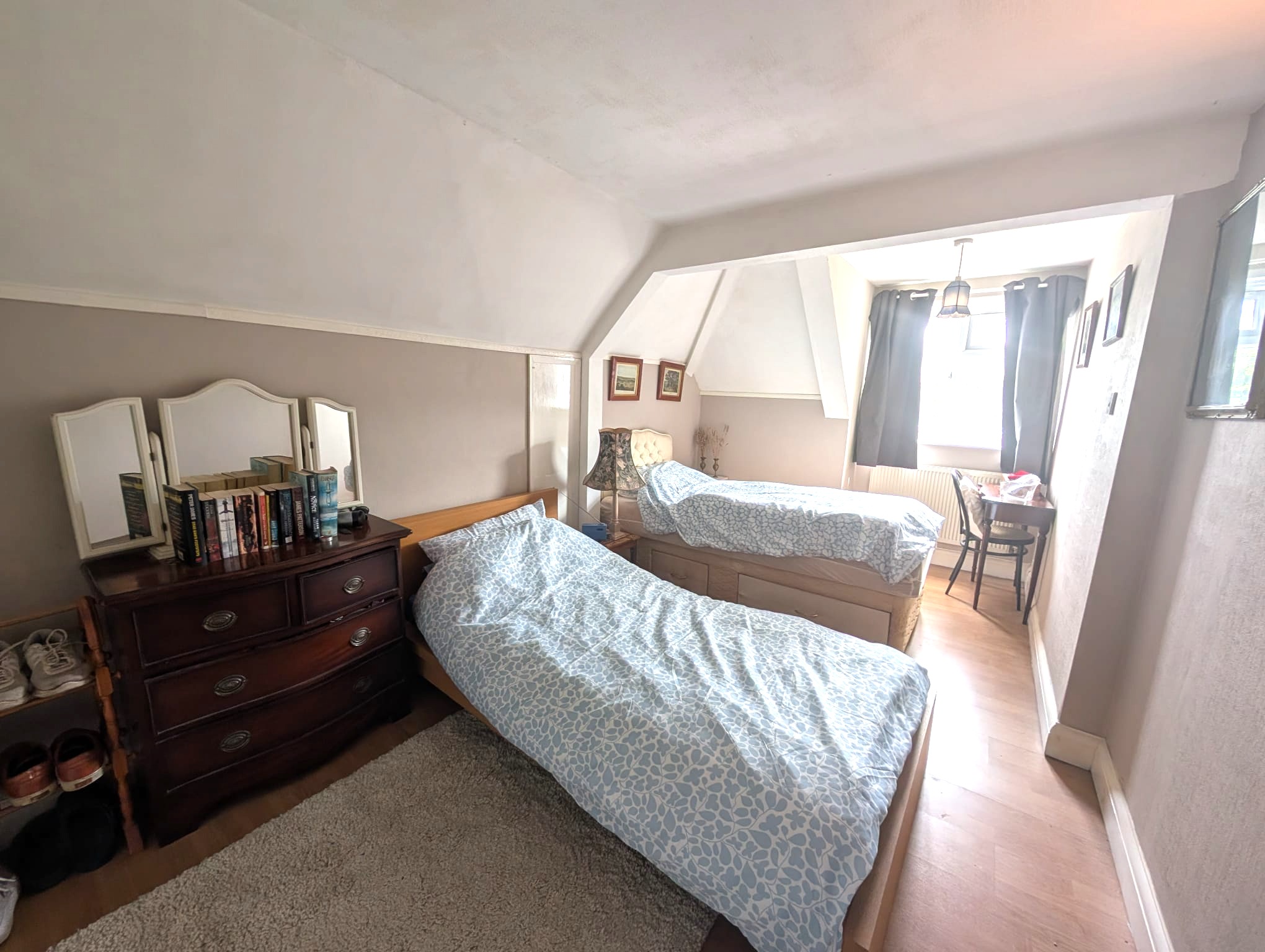 Brighton Road, Tadworth, KT20