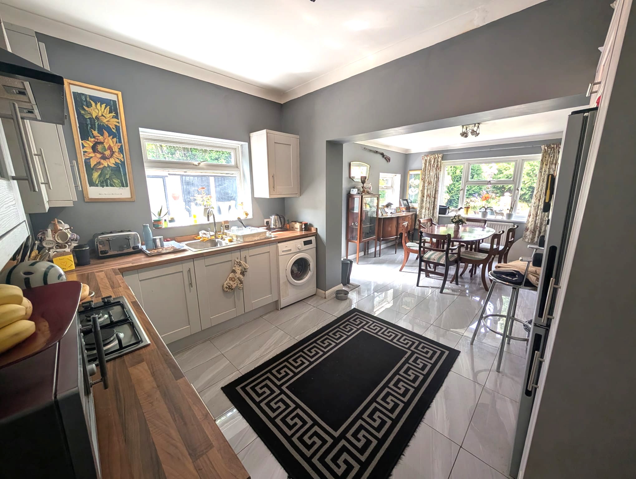 Brighton Road, Tadworth, KT20