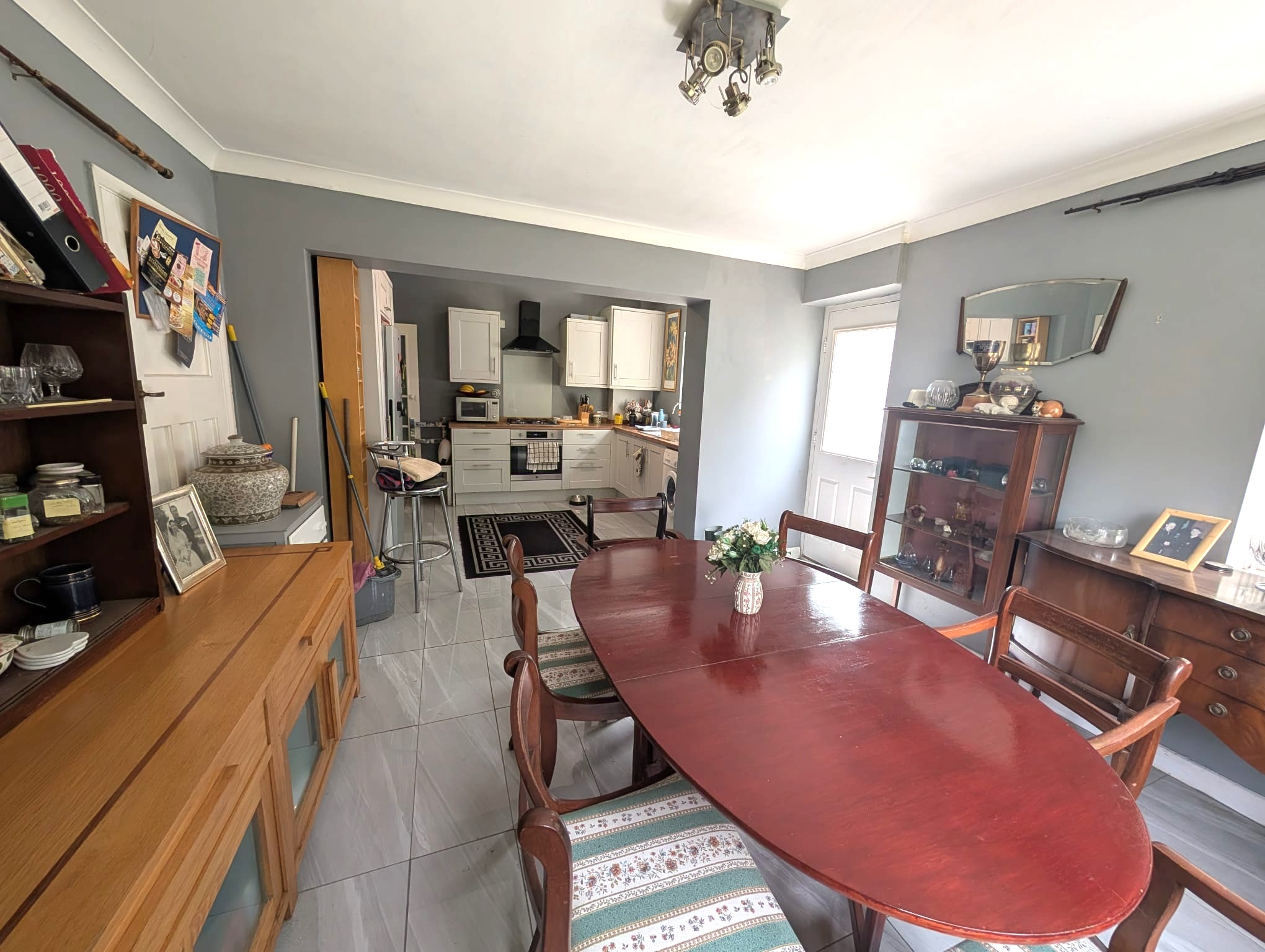 Brighton Road, Tadworth, KT20