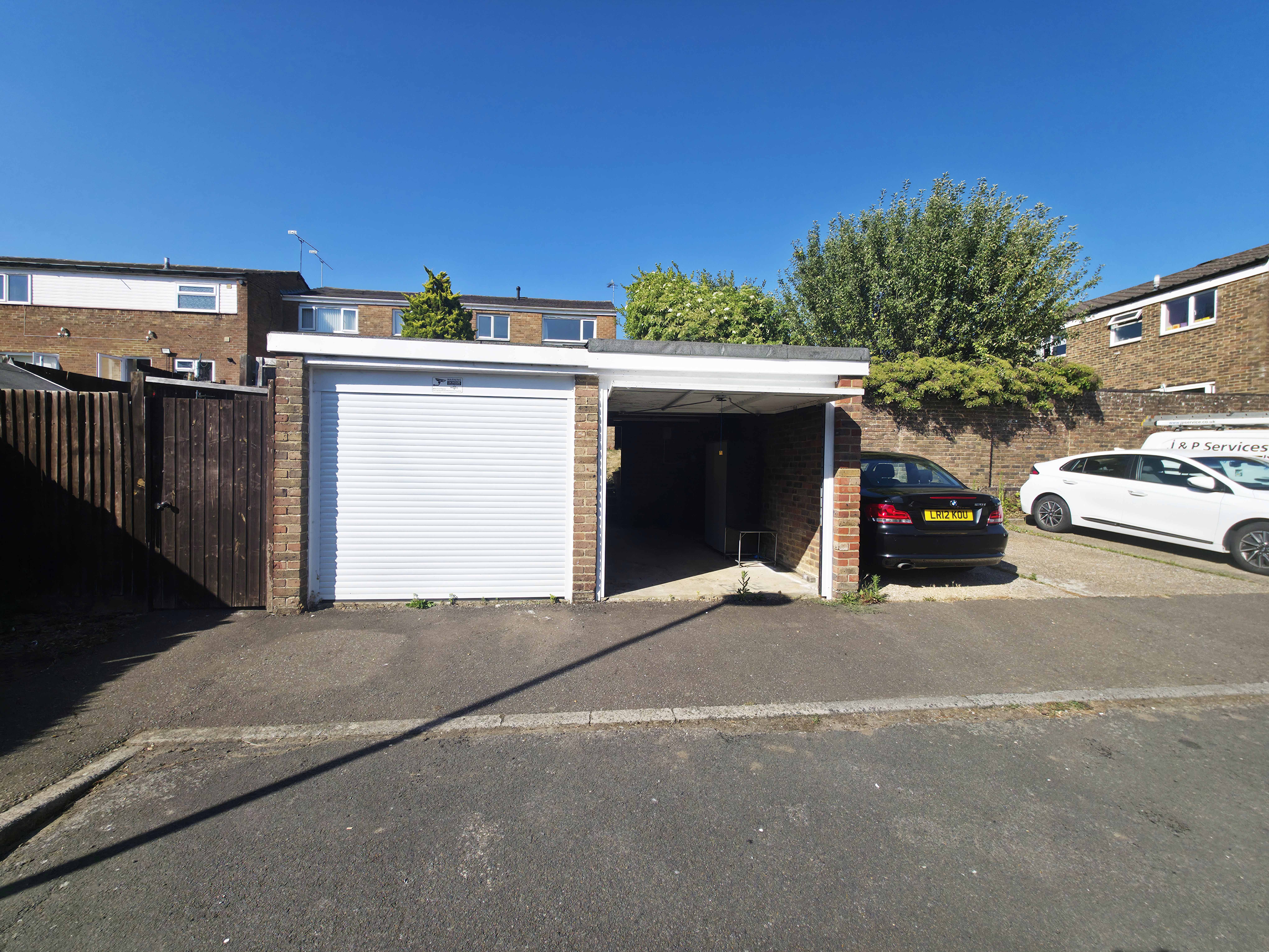 Dovedale Crescent, Crawley, RH11