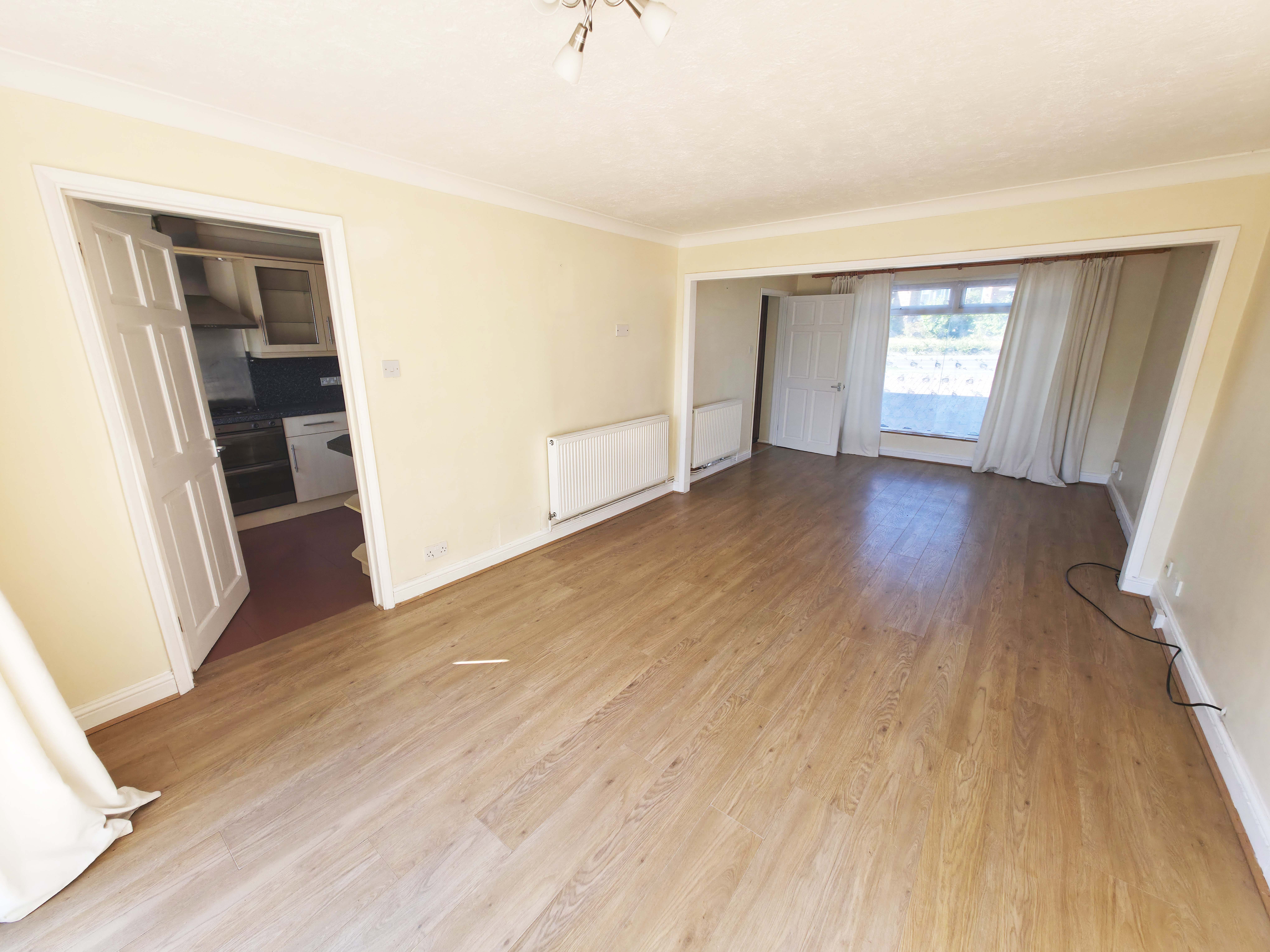 Dovedale Crescent, Crawley, RH11